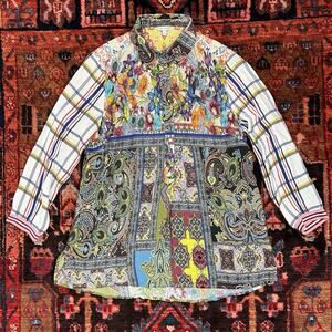 JOHN MARK Size Small Blouse Tunic Top Colorful Hummingbird Birds Floral Button